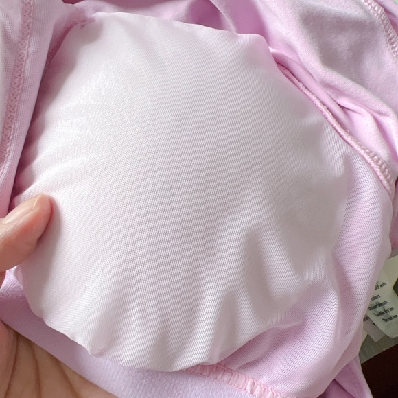 Titika Mornique Crop Top II Activewear - Picture 6 of 6